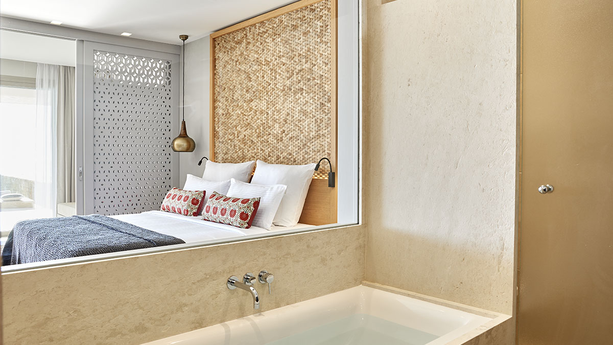 Superior Family Room Swim Up Sea View